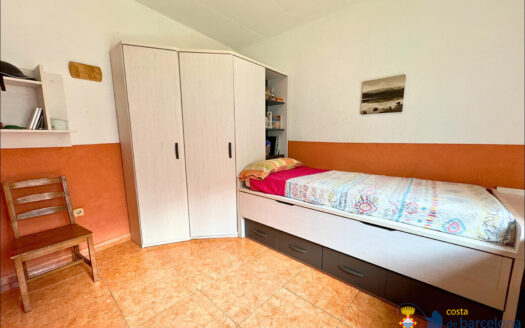 Дом в Пинеда-де-Мар