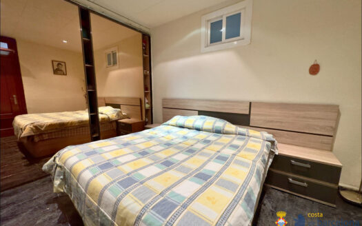 Дом в Пинеда-де-Мар