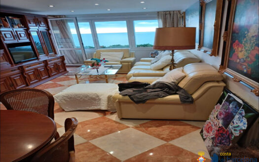 Квартира в Пинеда-де-Мар