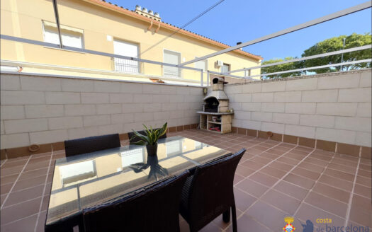 Дом в Санта-Сусанна