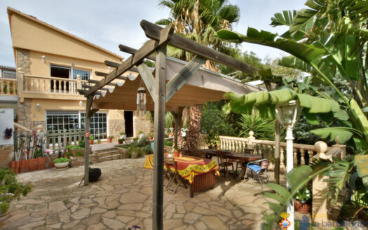 Дом в Can Moré-Santa Anna