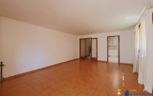 Дом на улице Francesc i Benet Artigas в Вилассар-де-Дальт