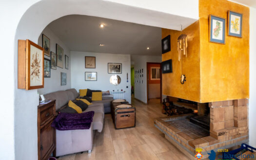 Дом в Калелье