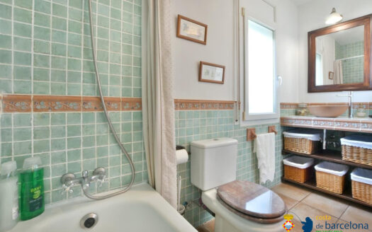 Дом в Пинеда-де-Мар