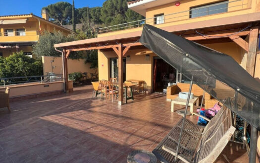 Дом в Калелье