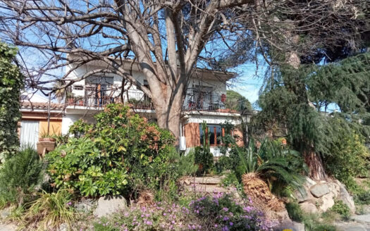 Дом в Вилассар-де-Дальт