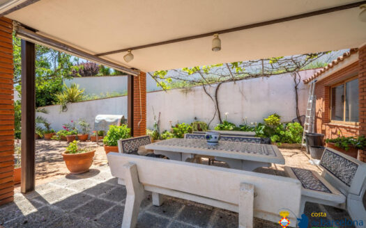 Дом в Матаро