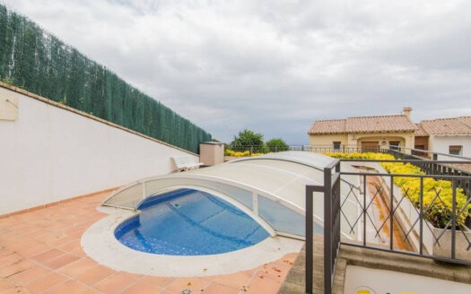 Шале в Премиа-де-Дальт