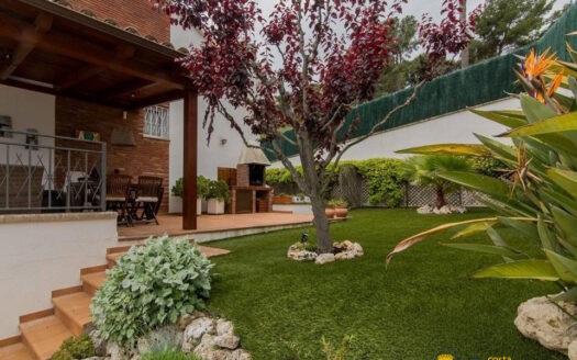 Шале в Премиа-де-Дальт