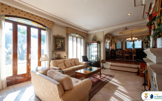 Эксклюзивная вилла с видом на море в Кальдес-д’Эстрак